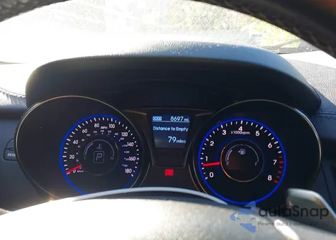 2015 Hyundai Genesis 3.8 Base из США, поврежденный, VIN KMHHU6KJ0FU124038